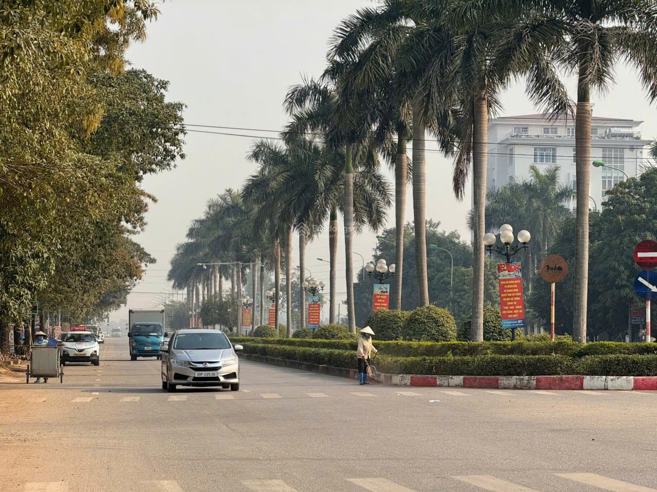 CHÍNH CHỦ BÁN LÔ ĐẤT SỔ ĐỎ 160M MẶT TIỀN 10M ĐƯỜNG 50M KHU HÀNH CHÍNH MÊ LINH HÀ NỘI CHÍNH CHỦ BÁN LÔ ĐẤT SỔ ĐỎ 160M MẶT TIỀN 10M ĐƯỜNG 50M KHU HÀNH CHÍNH MÊ LINH HÀ NỘI