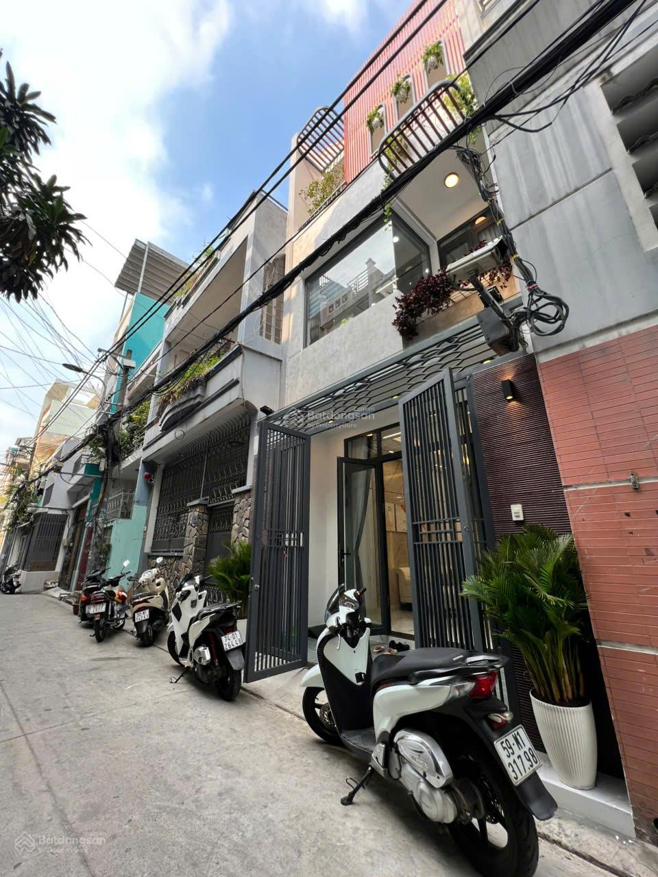 (New) giáp ĐH Bách Khoa Q. 10 - HXH 5m - siêu phẩm nhà đẹp 3 tầng - 61m2 ngang 4.4m - 4PN - 12.5 tỷ