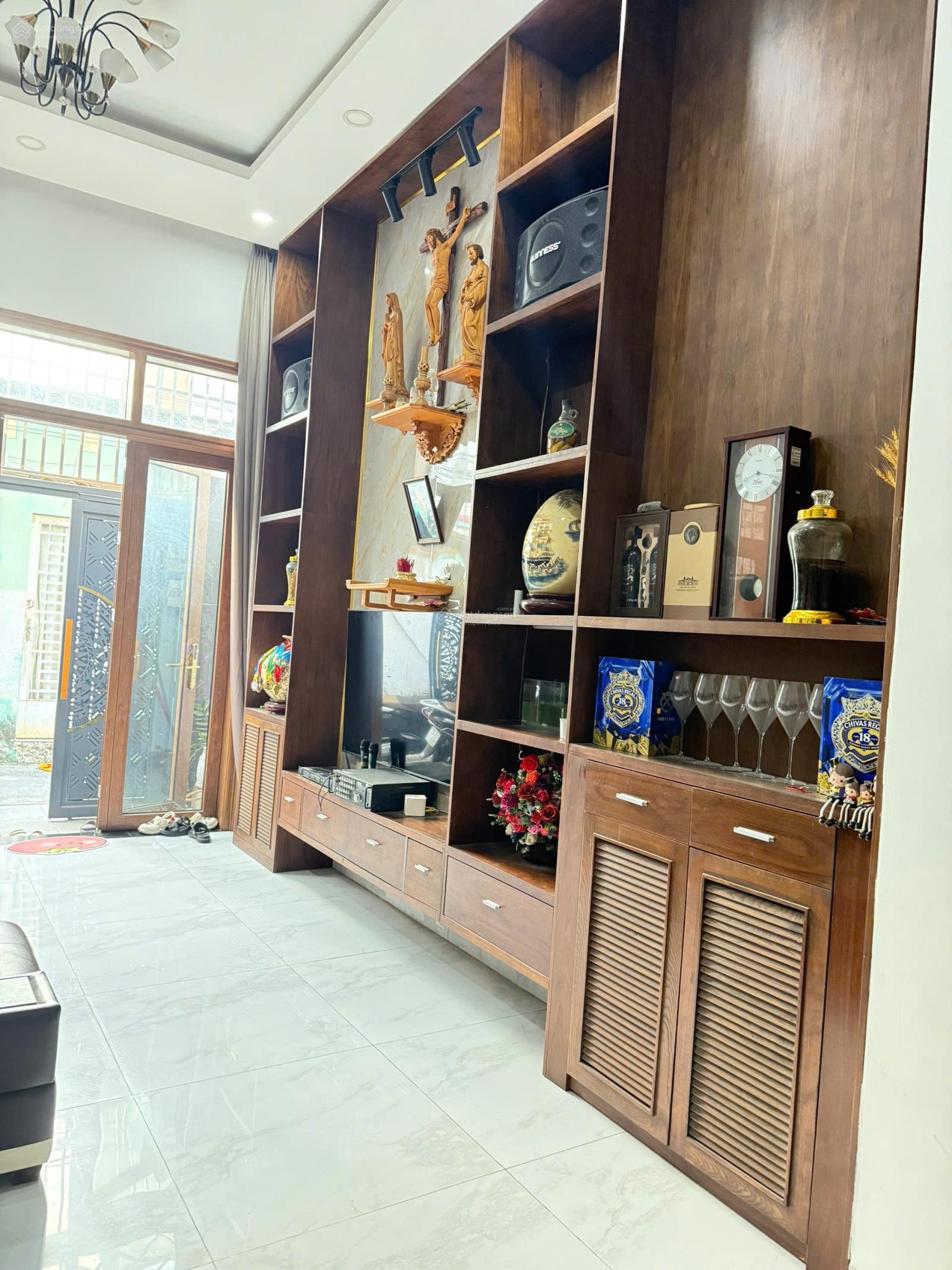 Nhà mới xây 1 trệt 2 lầu đường Tam Châu. Tam Bình Thủ Đức Đường oto thông tới nhà