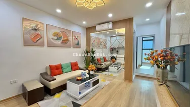 Bán căn hộ vip thoáng đẹp tập thể 80m2 sổ đỏ phố Giảng Võ 3 ngủ 2 vs vừa ở vừa cho thuê, ô tô đỗ