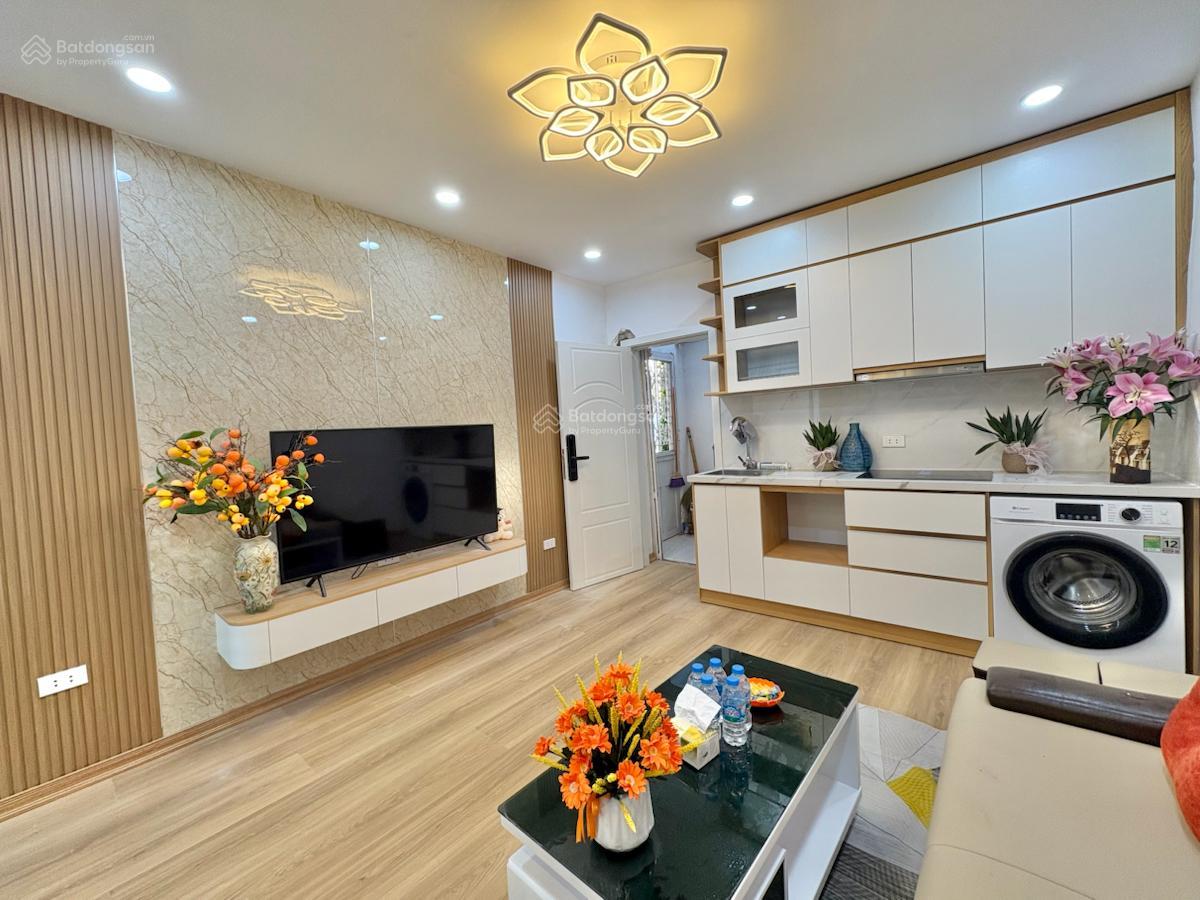 Bán căn hộ vip thoáng đẹp tập thể 80m2 sổ đỏ phố Giảng Võ 3 ngủ 2 vs vừa ở vừa cho thuê, ô tô đỗ