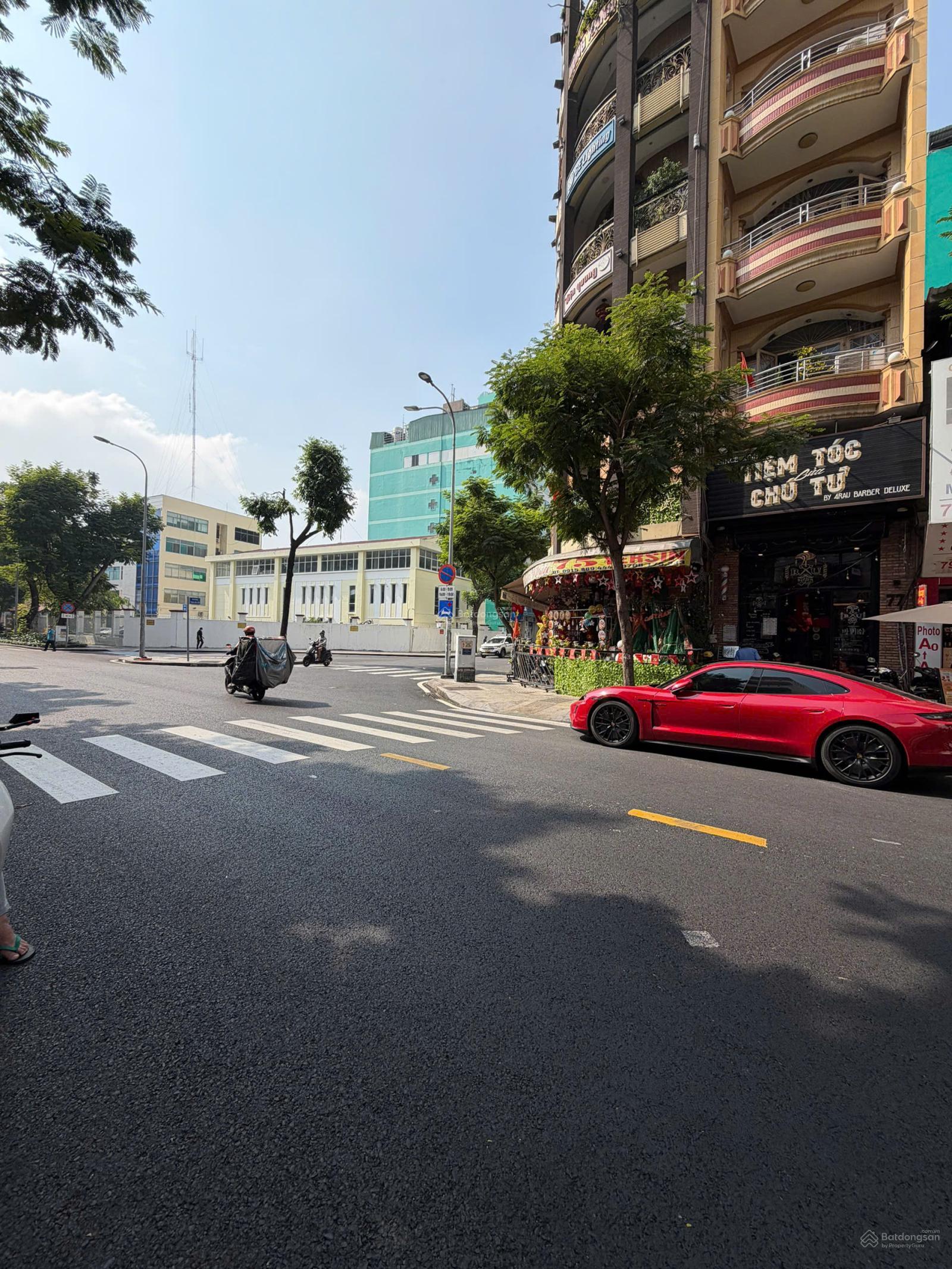 Cực phẩm - khan hiếm - Mặt Tiền 126-128 Yersin , Quận 1 - DT: 8,1m x 20m cn: 161m2- Giá: 125 tỷ