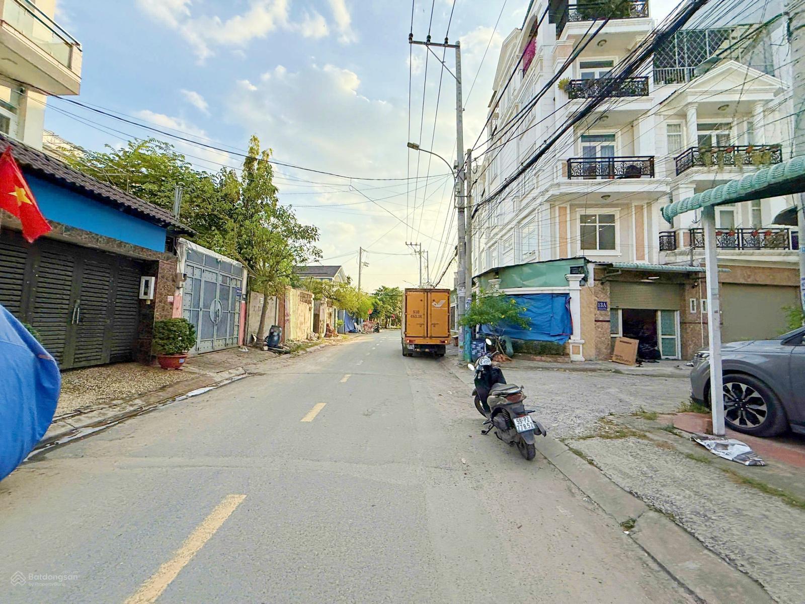 BÁN ĐẤT MẶT TIỀN ĐƯỜNG SỐ 10 CÁCH QUỐC LỘ 13 - 200M , ĐƯỜNG THÔNG THOÁNG XE TẢI TRÁNH NHAU, SHR