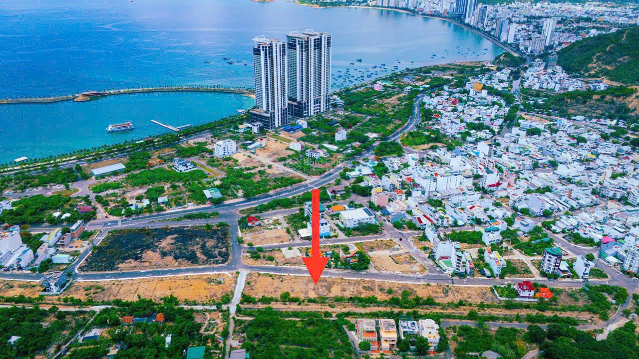 Bán đất biệt thự 2 mặt đường Triệu Quang Phục - Hòn Xện 300m² view biển giá tốt chỉ 16,430 tỷ TL