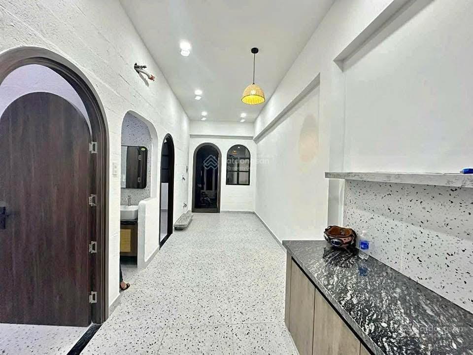 Bán nhà phố hiện đại mặt tiền hẻm, Huỳnh Tấn Phát Q7, 63m2, 4tỷ5 TL