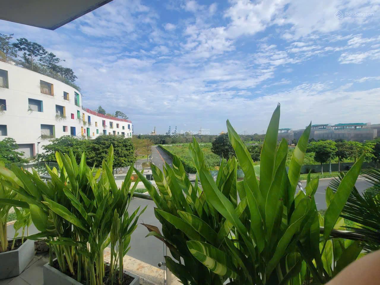 Share nhanh VP góc 3 mặt tiền cực thoáng đẹp tại tầng 2,Sala, Q2, 90m2,30 tr/tháng, ban công chill Share nhanh VP góc 3 mặt tiền cực thoáng đẹp tại tầng 2,Sala, Q2, 90m2,30 tr/tháng, ban công chill