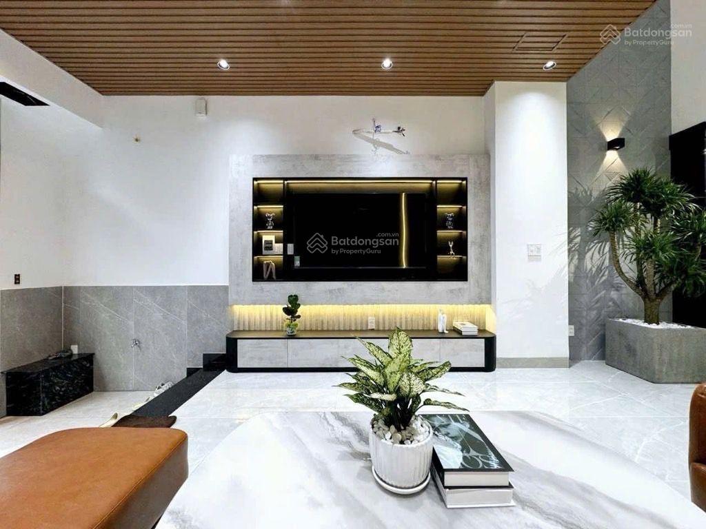 NHỈNH 8 TỶ - BÁN NHÀ ĐẸP LUNG LINH ĐƯỜNG VÕ THỊ NHỜ Q7. - DT 72M2. DỌN VÀO Ở LUÔN TRƯỚC TẾT