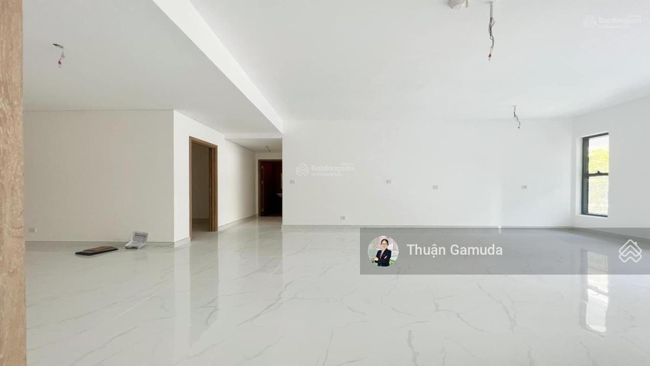 Bán căn góc skylinked villa- DT 198m2, 3PN+1 kho, dãy P1 Diamond Alnata Celadon City (Ô tô lên nhà) Bán căn góc skylinked villa- DT 198m2, 3PN+1 kho, dãy P1 Diamond Alnata Celadon City (Ô tô lên nhà)