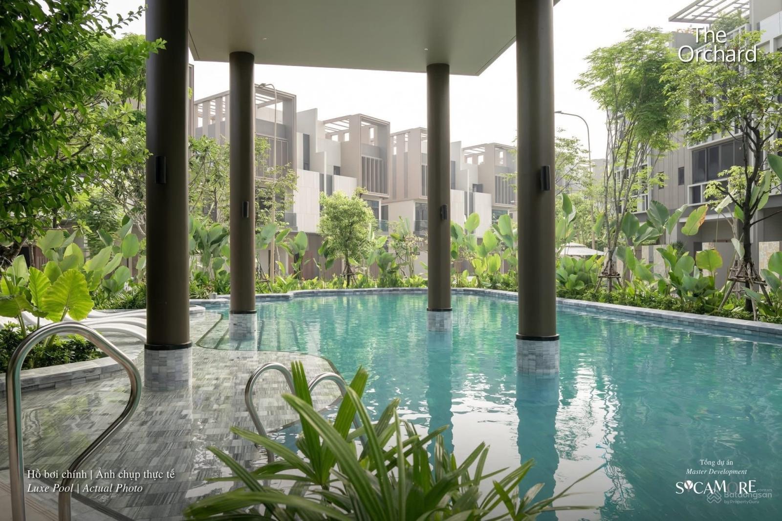 Bán nhà phố The Orchard giá 10,8 tỷ. Vị trí gần clubhouse. Liên hệ 0909 427 ***