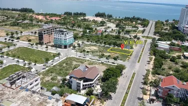 Bán lô góc thổ cư 408m2, mặt tiền 16/4, ngay vòng xoay công viên biển Bình Sơn, 85tr/m2 cực đẹp