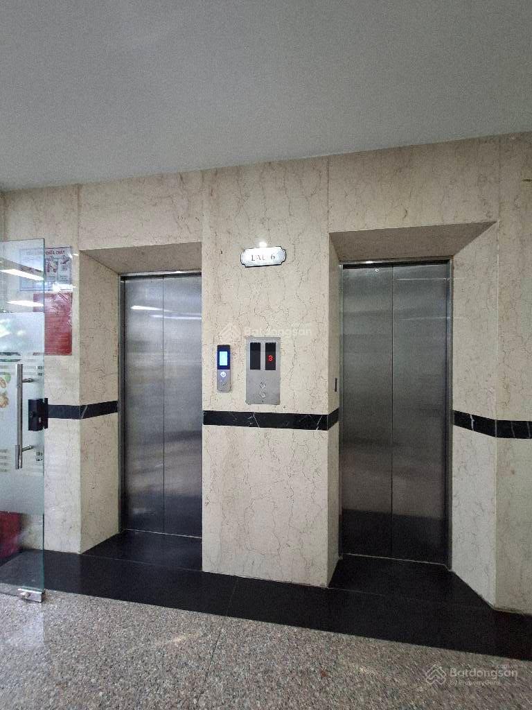 Chủ định cư Newziland ra gấp toà nhà văn phòng mặt tiền đường Nguyễn Đình chiểu, 260m2, 290 tỷ. Chủ định cư Newziland ra gấp toà nhà văn phòng mặt tiền đường Nguyễn Đình chiểu, 260m2, 290 tỷ.