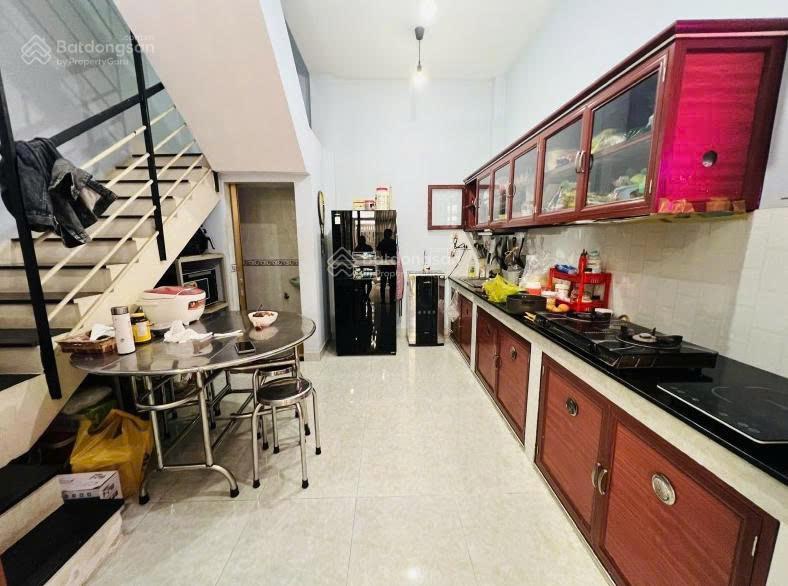 Hẻm 3m, cách 3 căn ra MT Rạch Xuyên Tâm - 46m2 ngang 4.2m, 4 tầng.