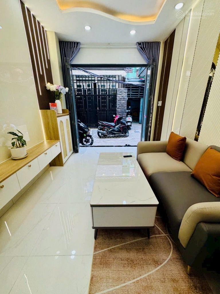 CÁCH MẠNG THÁNG 8 - NHÀ ĐẸP 4 TẦNG FULL NỘI THẤT XỊN- NHỈNH 4 Tỷ-20m (3m x 7m)