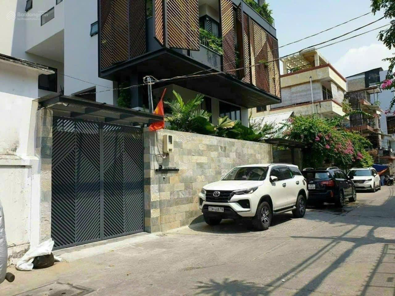 Bán nhà hẻm lớn Nguyễn Chí Thanh Quận 5 Ngang 8.8m - 135m²- Giá 32 tỷ.