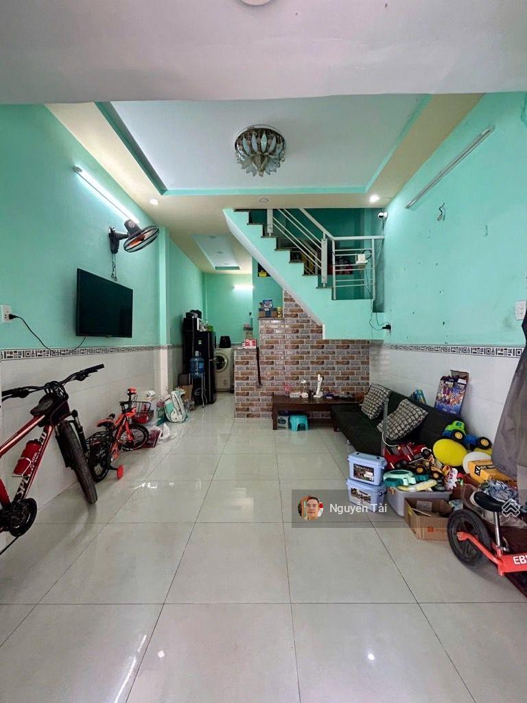 Hot, bán gấp nhà riêng Bình Trị Đông, BTân, 28m2, 2 tầng đúc mới đẹp, hẻm 3m thông, nhỉnh 3 tỷ