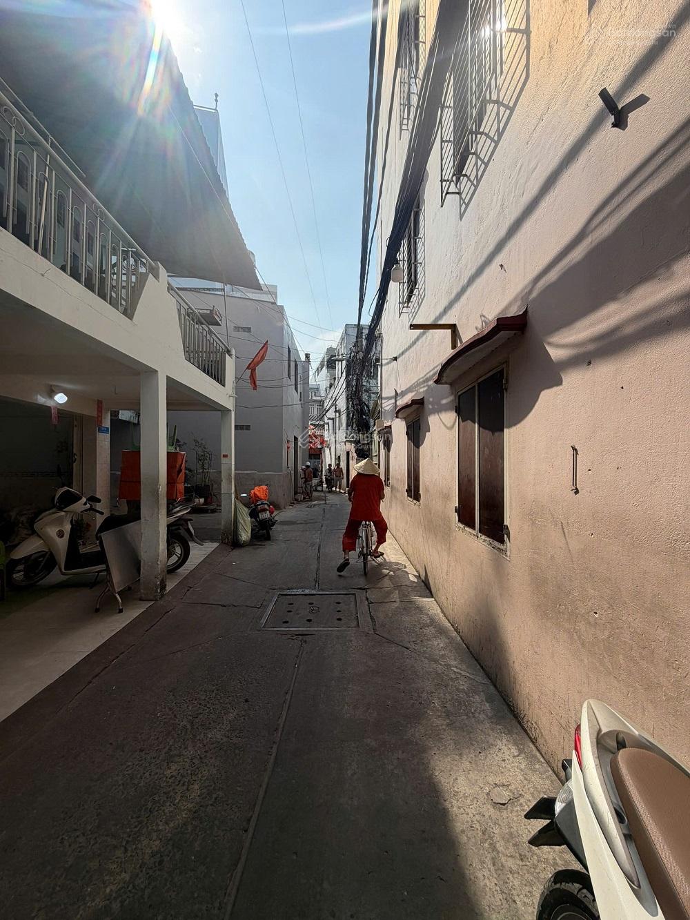 Bán Nhà 104/1E ĐƯỜNG VĂN THÂN 44,1m2, 2 TẦNG, 4,75 TỶ/TL- P8,Q.6