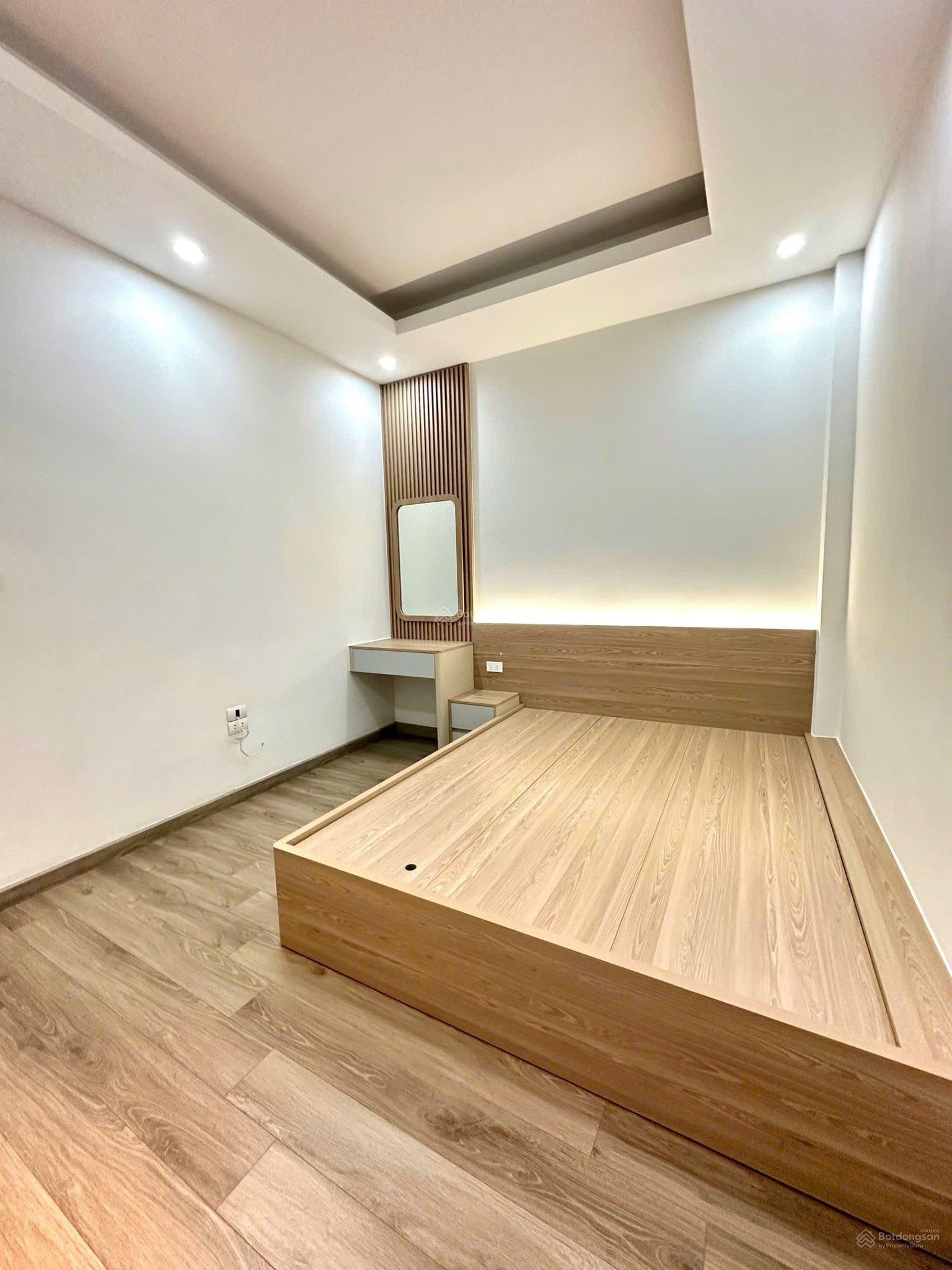 BÁN NHÀ ĐÔNG NGẠC 42m² x 5 TẦNG, MT 3.32m, LÔ GÓC , Ô TÔ VÀO NHÀ, GIÁ TỐT 11.95 tỷ BÁN NHÀ ĐÔNG NGẠC 42m² x 5 TẦNG, MT 3.32m, LÔ GÓC , Ô TÔ VÀO NHÀ, GIÁ TỐT 11.95 tỷ