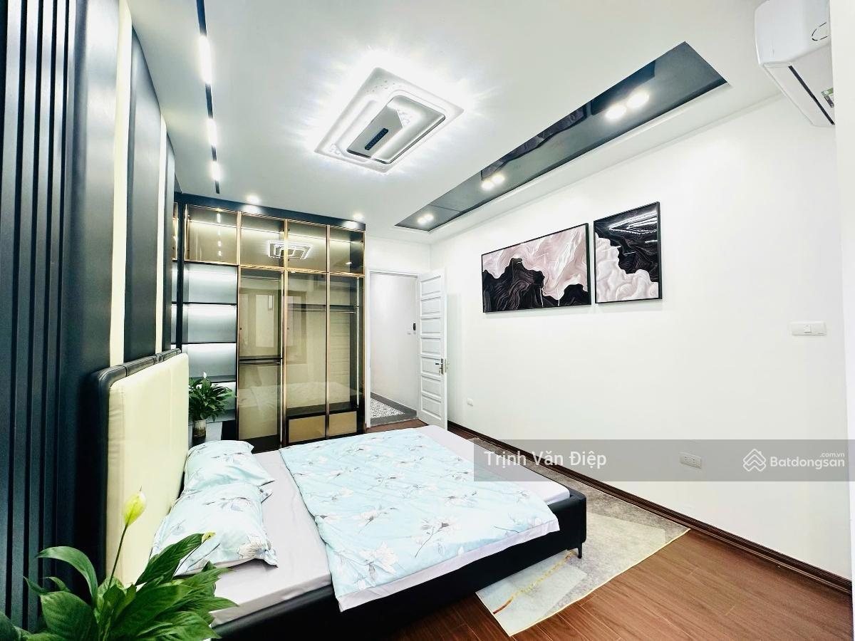 Bán Nhà Võ Chí Công Cầu Giấy 32M 5T xây mới, ngõ nông , 7.9 tỷ Bán Nhà Võ Chí Công Cầu Giấy 32M 5T xây mới, ngõ nông , 7.9 tỷ