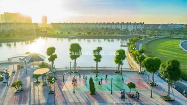 Cần bán chung cư căn 76,3m2 tầng trung, hướng Đông Nam