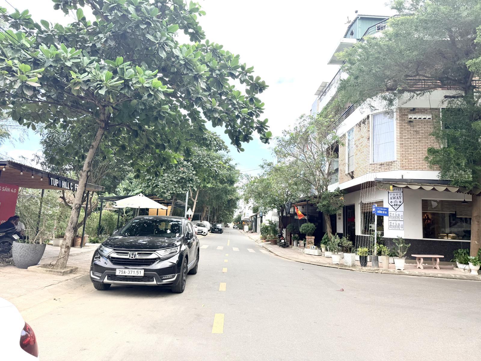 Bán căn góc Hà Quang 2 đường số 6 giá chỉ 60tr/m2