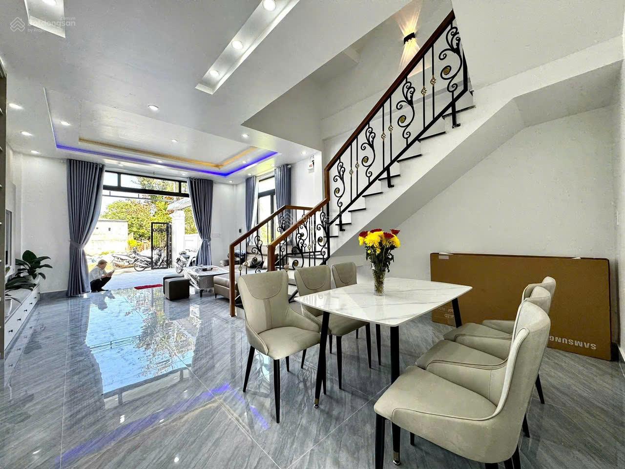 Chính chủ cần bán gấp nhà riêng giá rẻ 3 tầng-103m2 Phú Thượng Huế 4PN,4WC