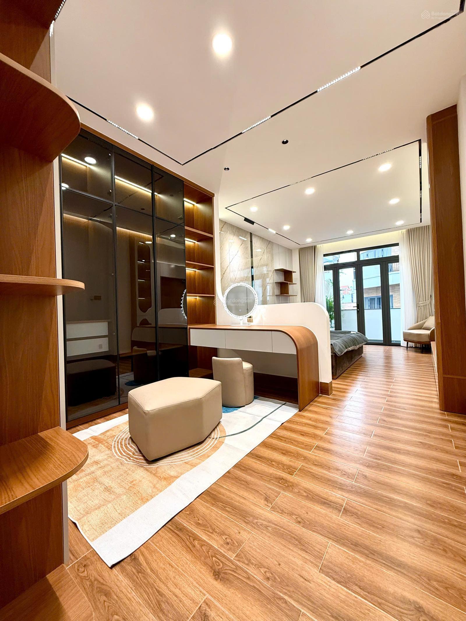 Ngang to 6m! HXH tránh nhau Lê Văn Sỹ, P1 - (6 x 15m) vuông vức. Được xây hầm, 6 tầng - Chỉ 17,9 tỷ Ngang to 6m! HXH tránh nhau Lê Văn Sỹ, P1 - (6 x 15m) vuông vức. Được xây hầm, 6 tầng - Chỉ 17,9 tỷ