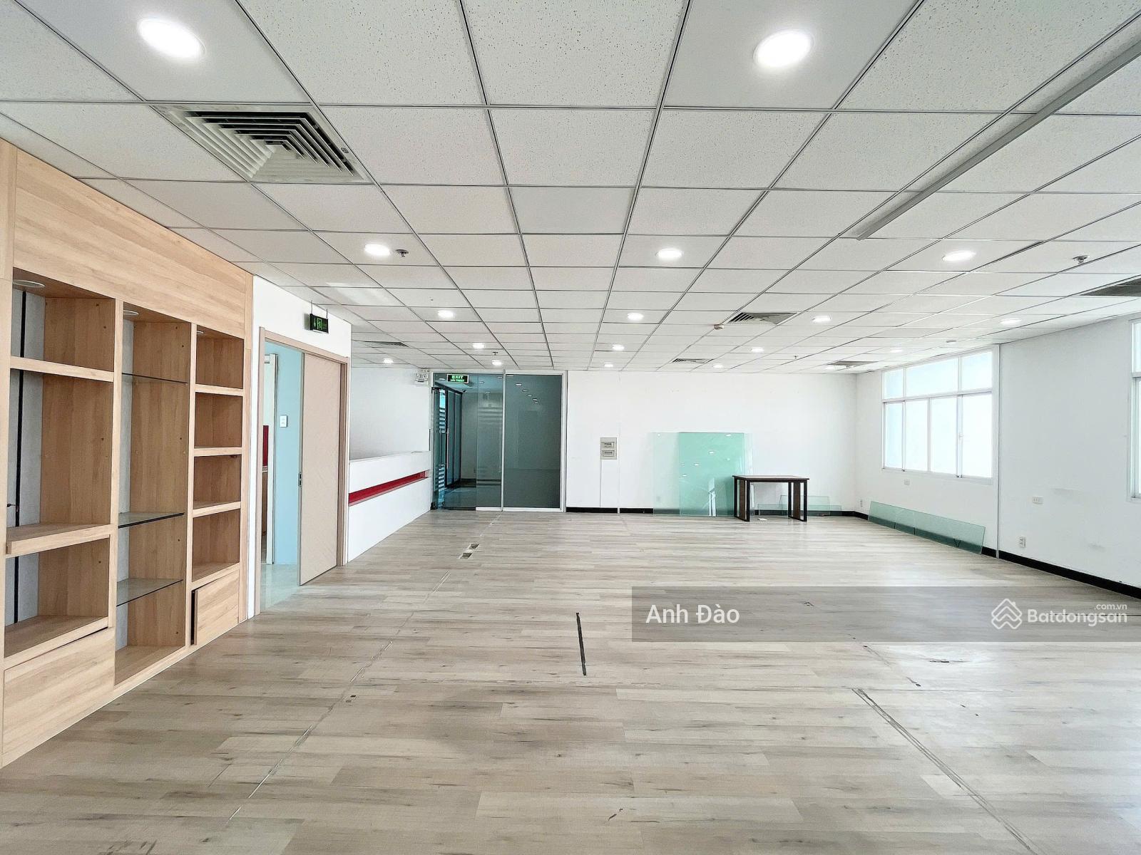 Gấp! Tòa nhà mới mặt tiền Phan Thúc Duyện quận Tần Bình Ngay sân bay Gấp! Tòa nhà mới mặt tiền Phan Thúc Duyện quận Tần Bình Ngay sân bay