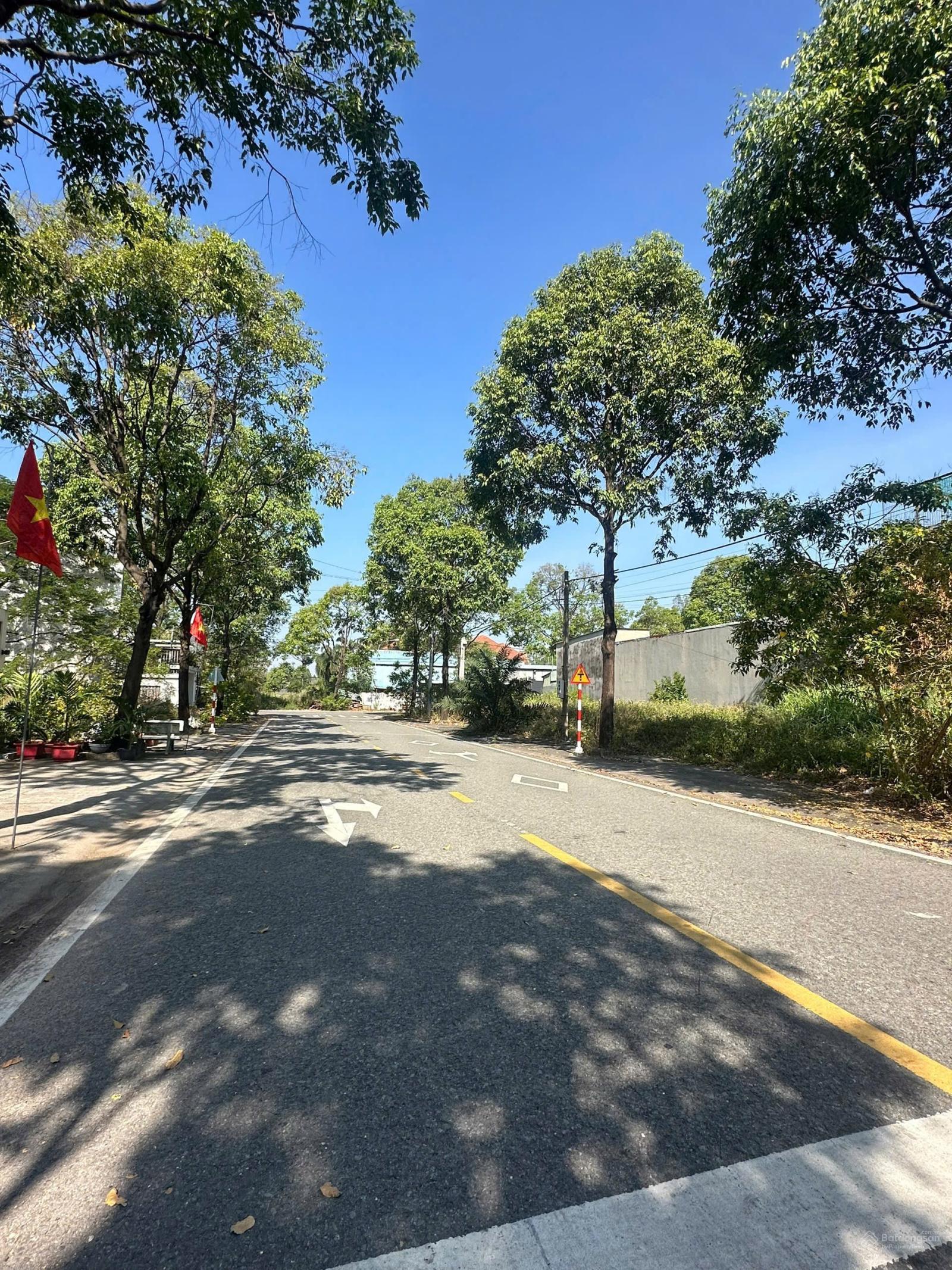 Cho thuê kho xưởng ngay trung tâm TP Mới. Diện tích kho 300m2