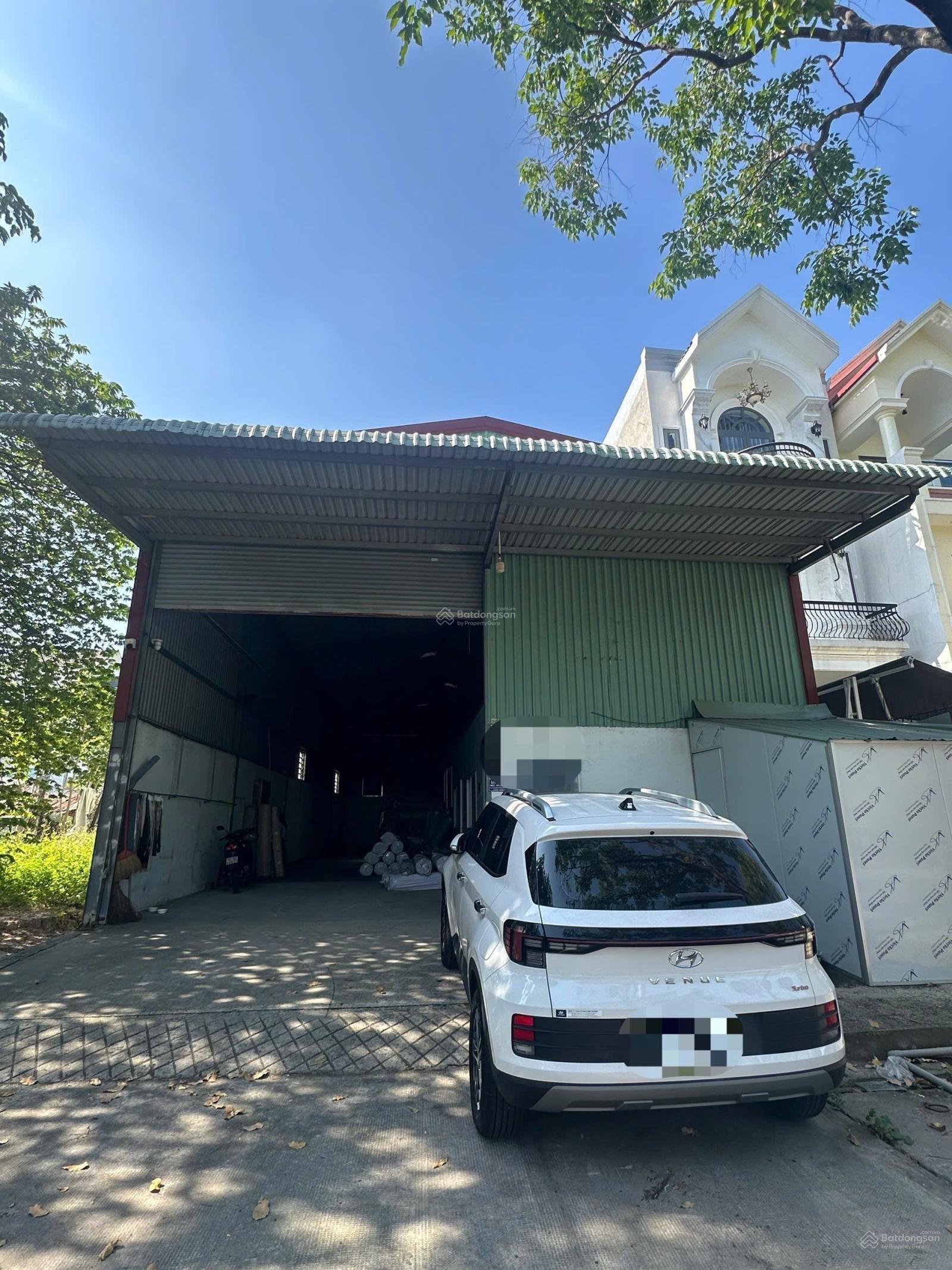 Cho thuê kho xưởng ngay trung tâm TP Mới. Diện tích kho 300m2