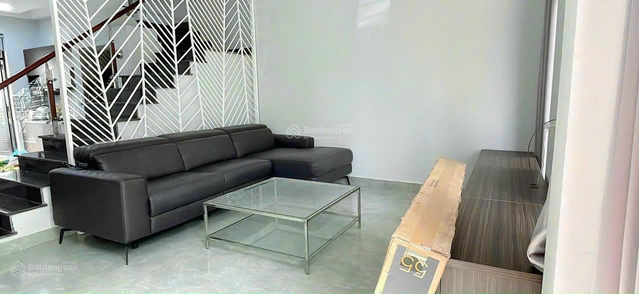 Cho thuê nhà phố nguyên căn gần Cảng Cát Lái - 4 PN Full nội thất - 16 triệu.