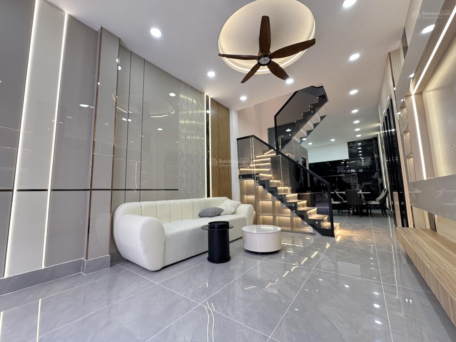 nhà xây mới - hẻm ô tô 6m thông- 3 tầng lầu- đường Phan Huy Ích- đón tết 2026 - gần siêu thị Emart