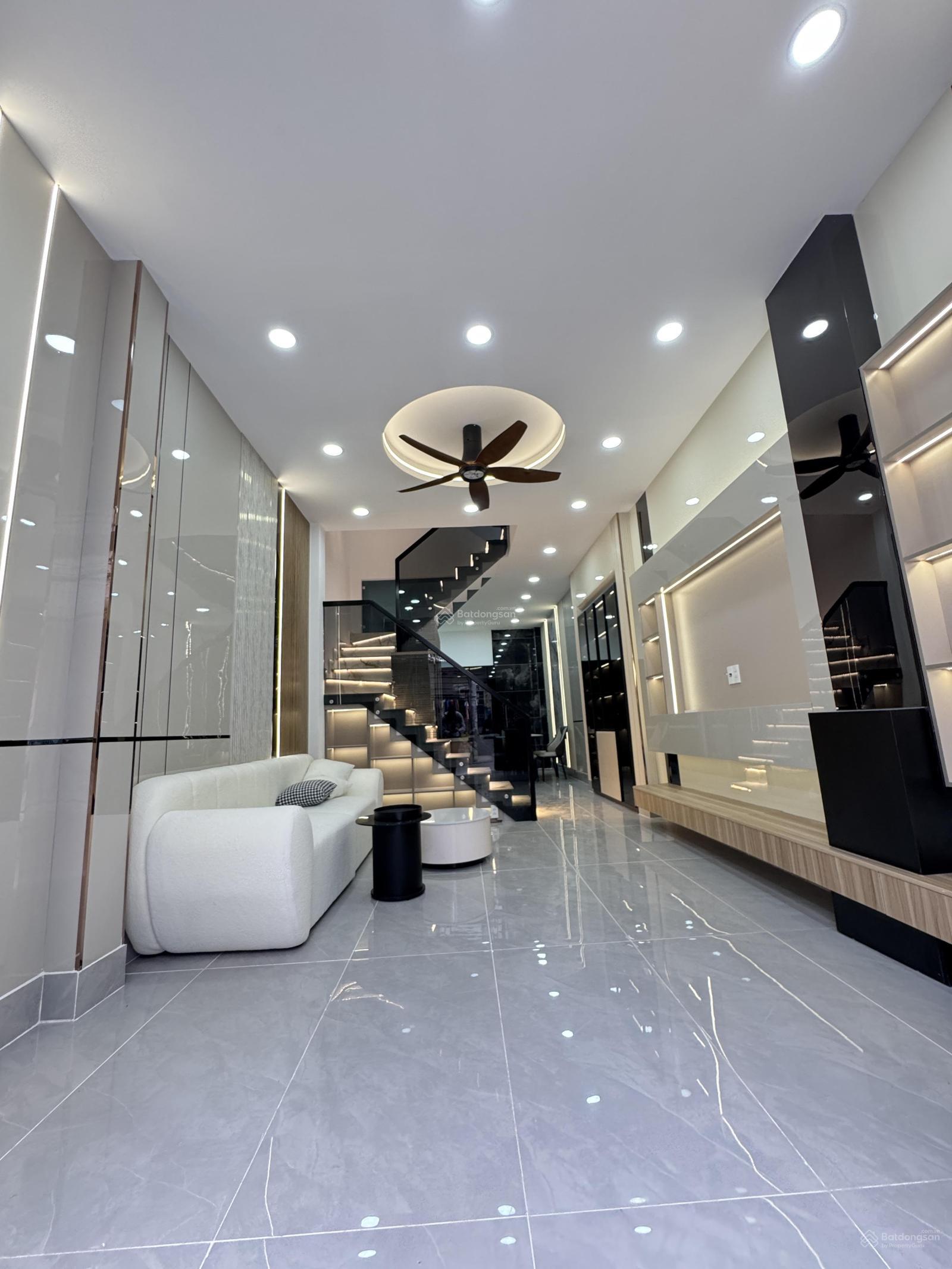 nhà xây mới - hẻm ô tô 6m thông- 3 tầng lầu- đường Phan Huy Ích- đón tết 2026 - gần siêu thị Emart