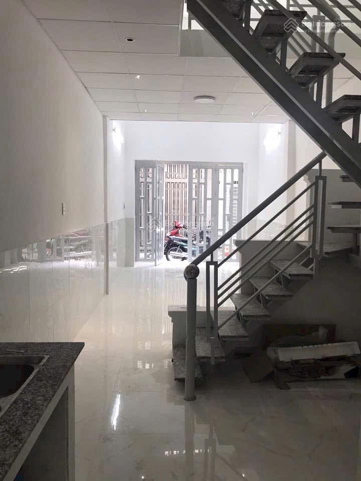 NHÀ 1LẦU HXH ĐƯỜNG TRẦN QUANG KHẢI, P-TÂN ĐỊNH, Q1