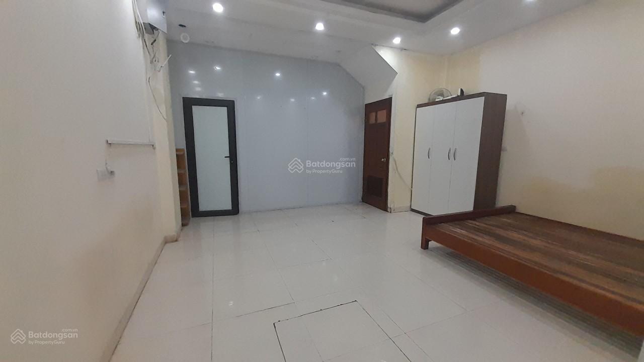 Cho thuê phòng trọ 3,8 triệu, 30m2 tại Nguyễn Khang, Yên Hòa, Cầu Giấy, HN