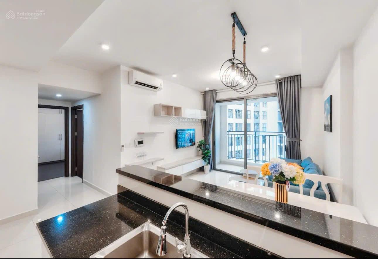 Cần cho thuê căn hộ mặt tiền Bến Vân Đồn 2PN-2WC The Tresor quận 4 giá tốt. LH: 0909 024 ***