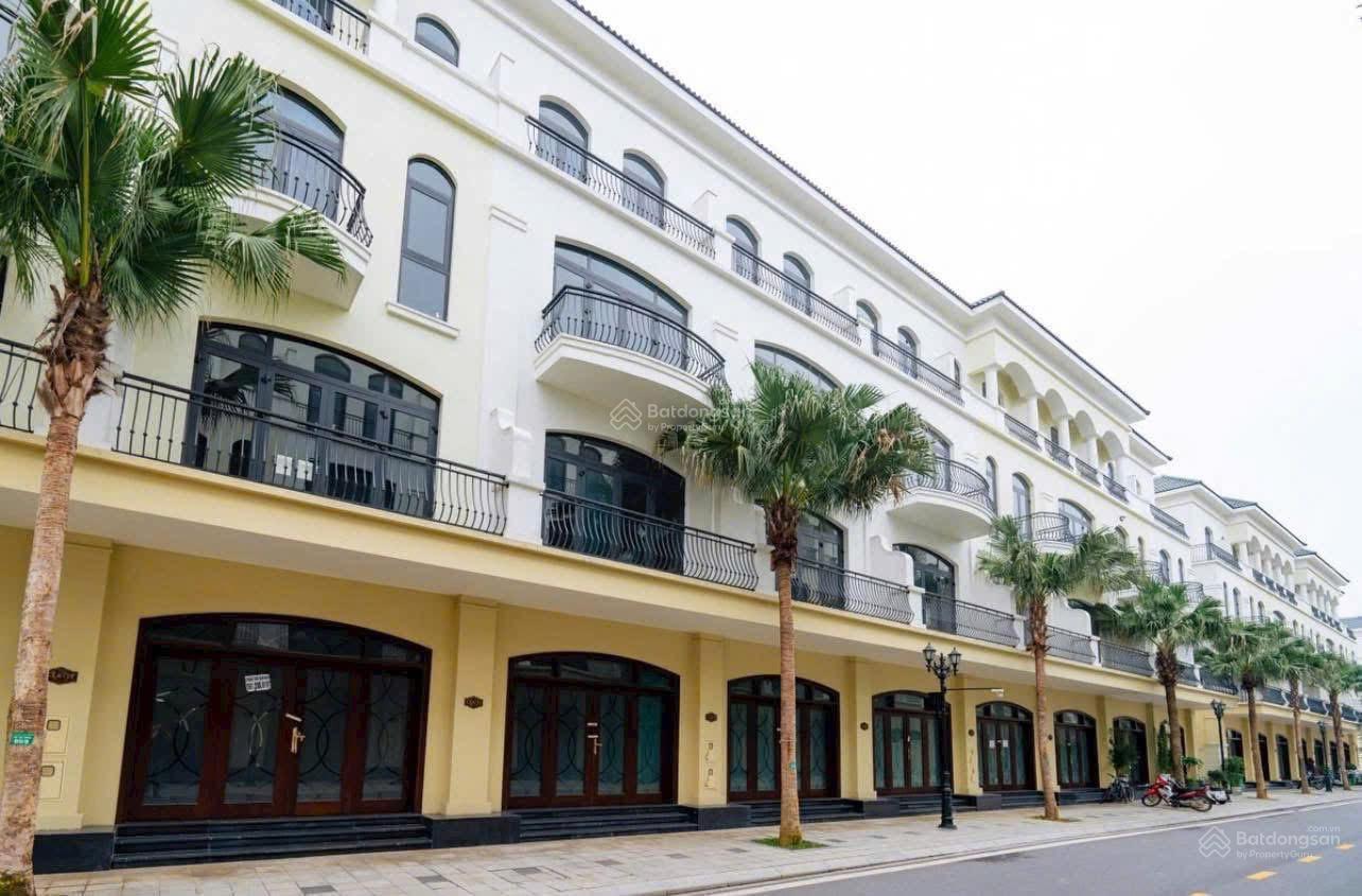 Cần tiền bán gấp Chà Là 70m sát công viên bể bơi giá chỉ 10 tỷ