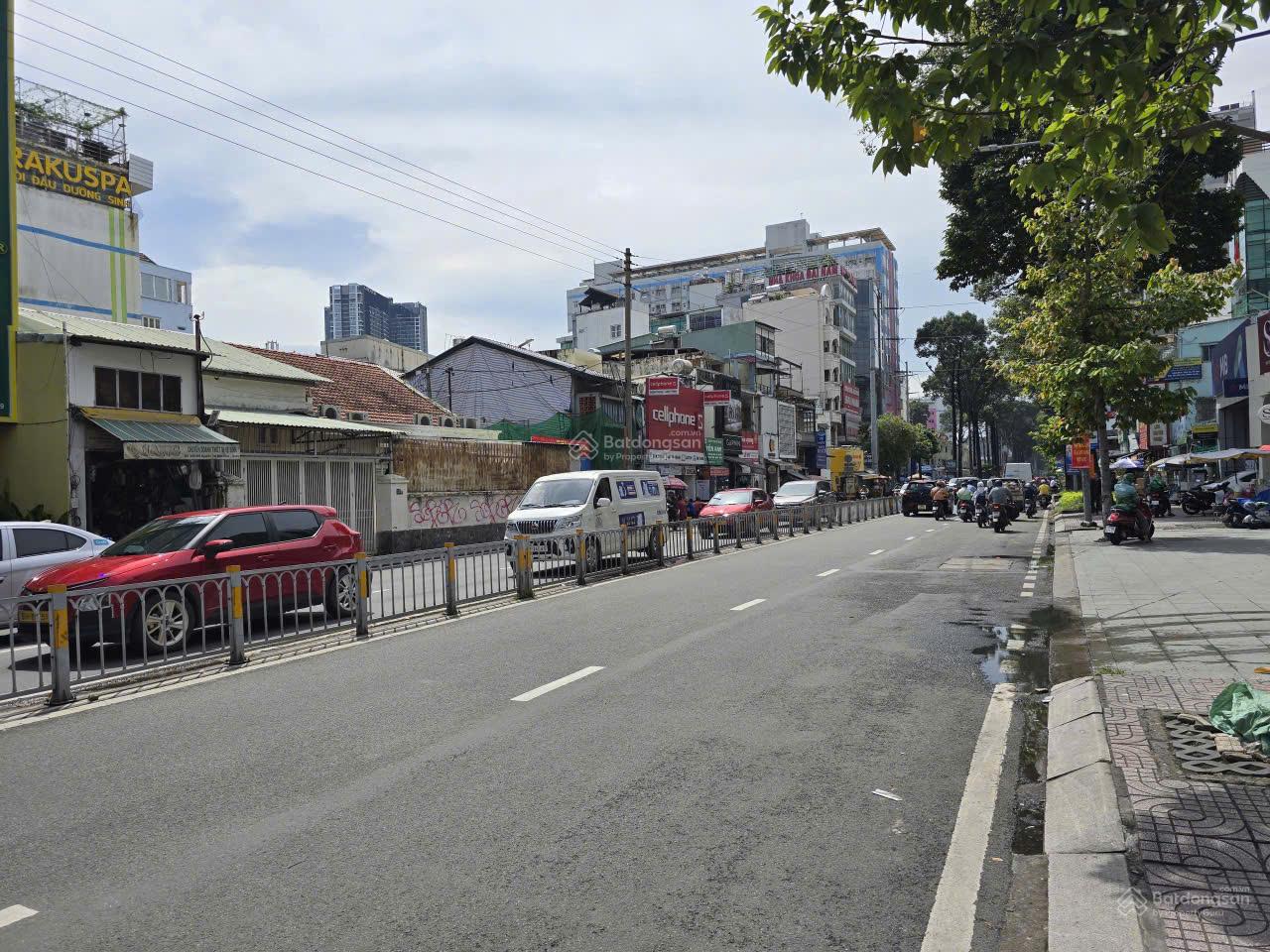 Bán nhà mặt tiền đường Nguyễn Thị Minh Khai, Phường 2, Quận 3, DTCN: 160m2, Giá 83 tỷ. Bán nhà mặt tiền đường Nguyễn Thị Minh Khai, Phường 2, Quận 3, DTCN: 160m2, Giá 83 tỷ.