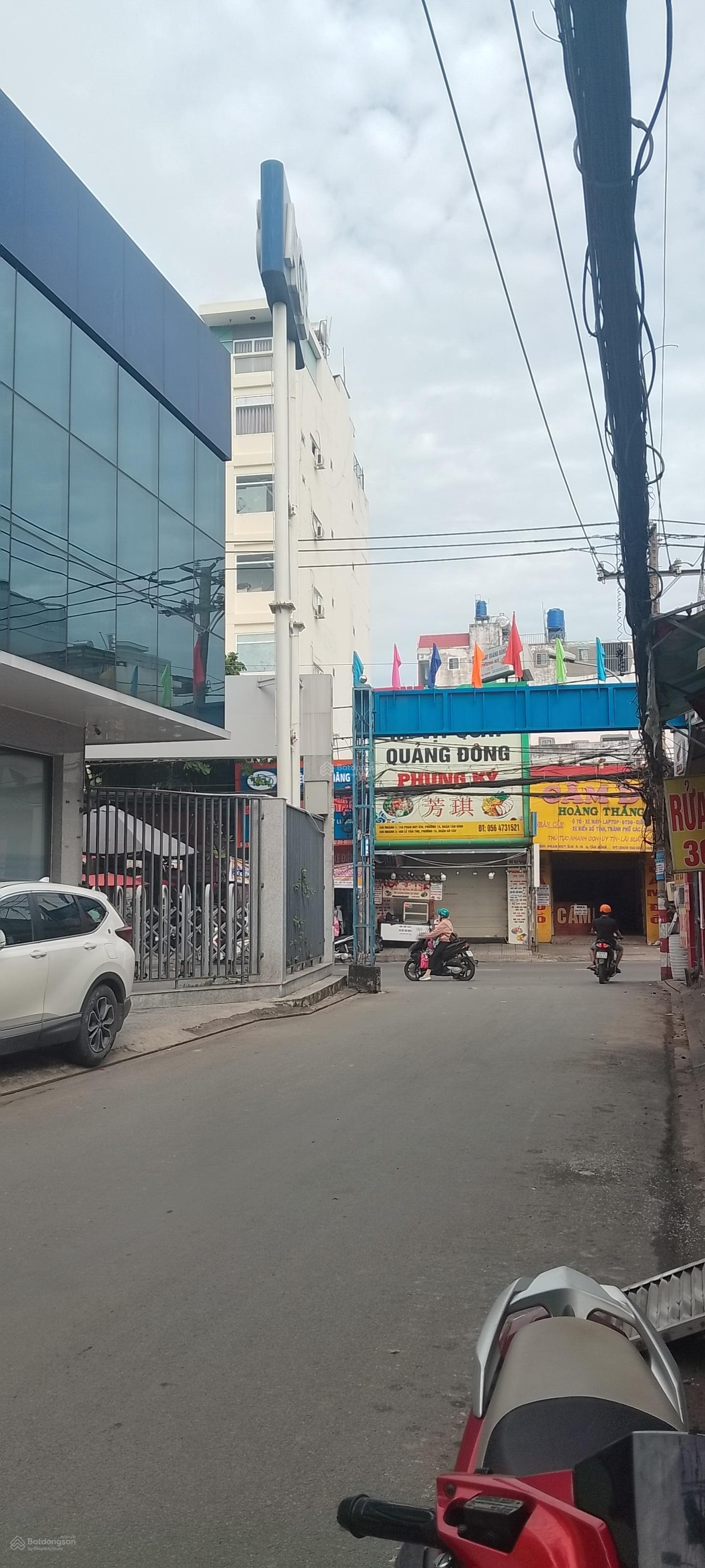 4.5X17 (77M2) HẺM 8M, SÂN ĐỂ XE OTO, CHỢ PHẠM VĂN BẠCH GIÁ 8 TỶ X