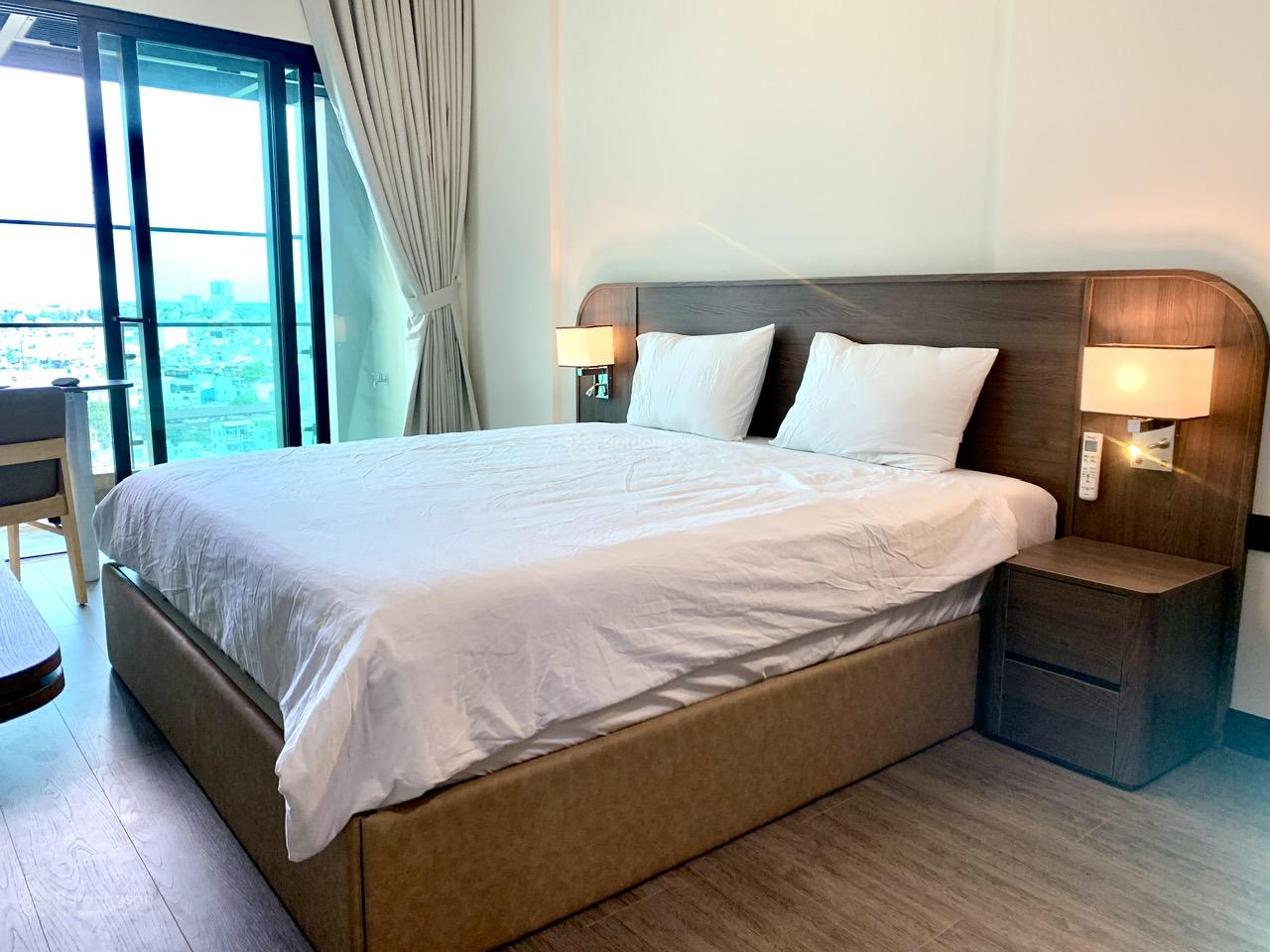 Thuê Delasol studio 38m2 ban công view sông sát Bến Vân Đồn quận 4 tiện qua Q1 Q3 LH 0775 924 ***