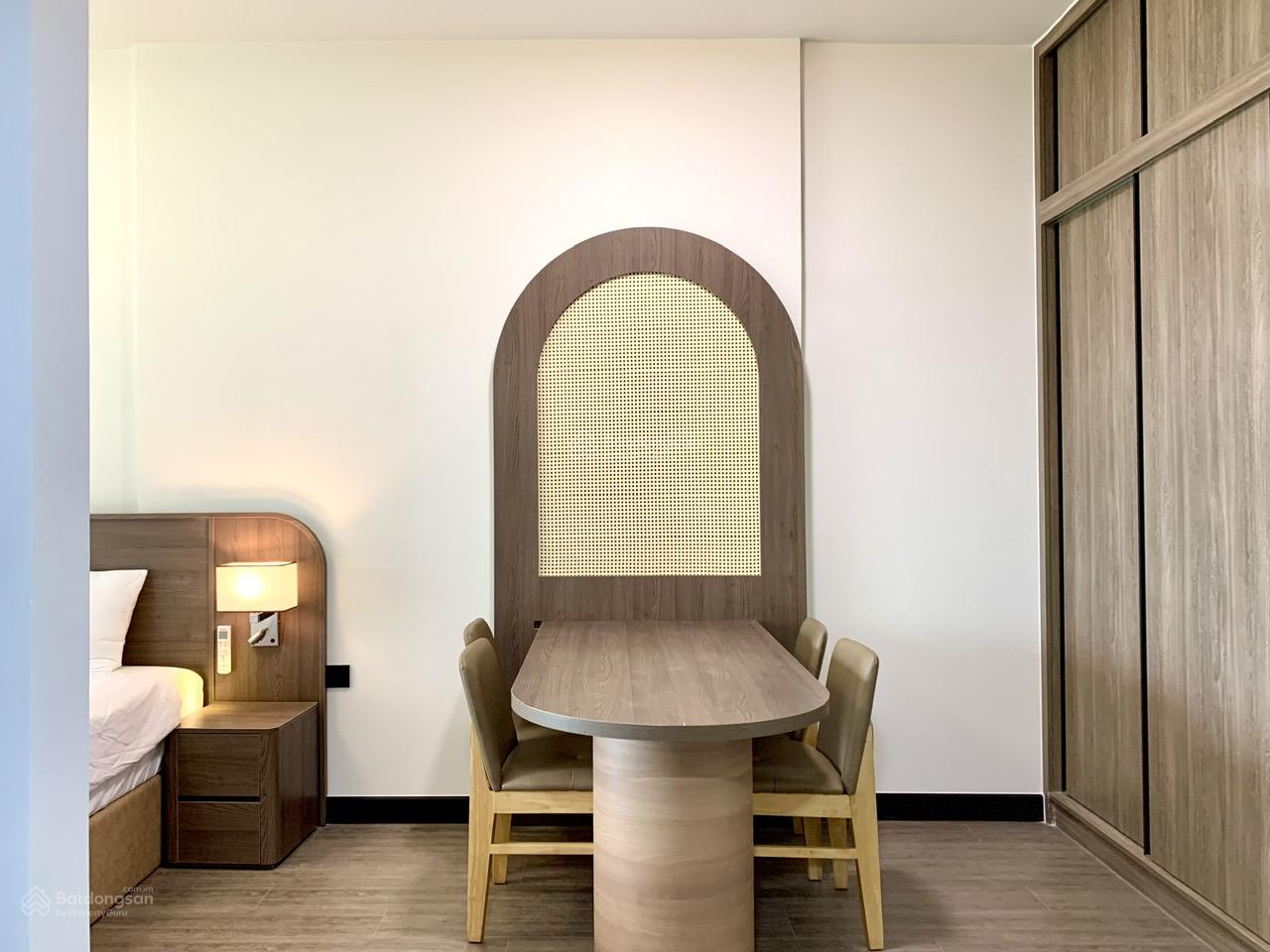 Thuê Delasol studio 38m2 ban công view sông sát Bến Vân Đồn quận 4 tiện qua Q1 Q3 LH 0775 924 ***