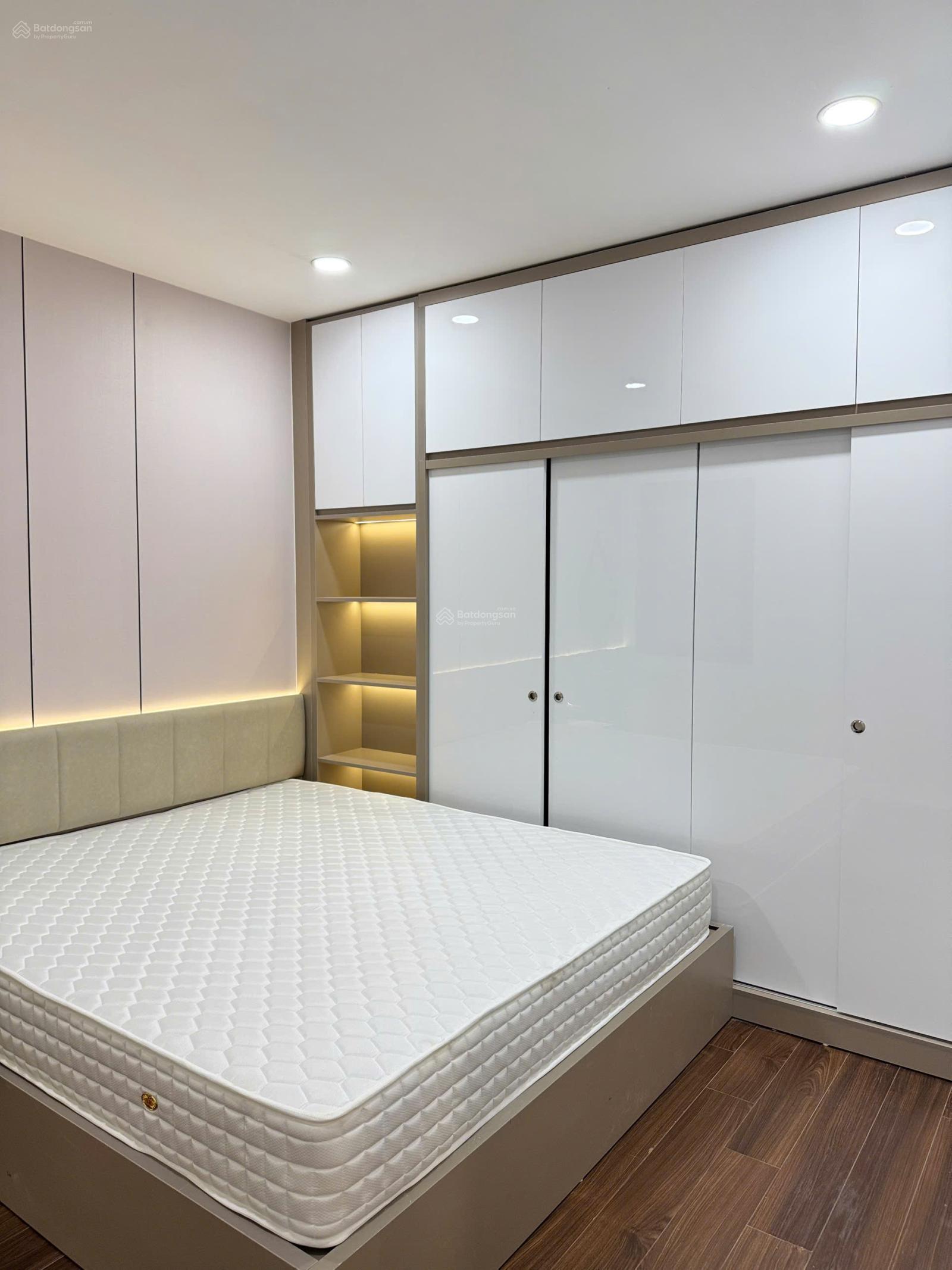 Chính chủ bán căn 2PN 70m2 Home City tòa V3 có slot oto Chính chủ bán căn 2PN 70m2 Home City tòa V3 có slot oto