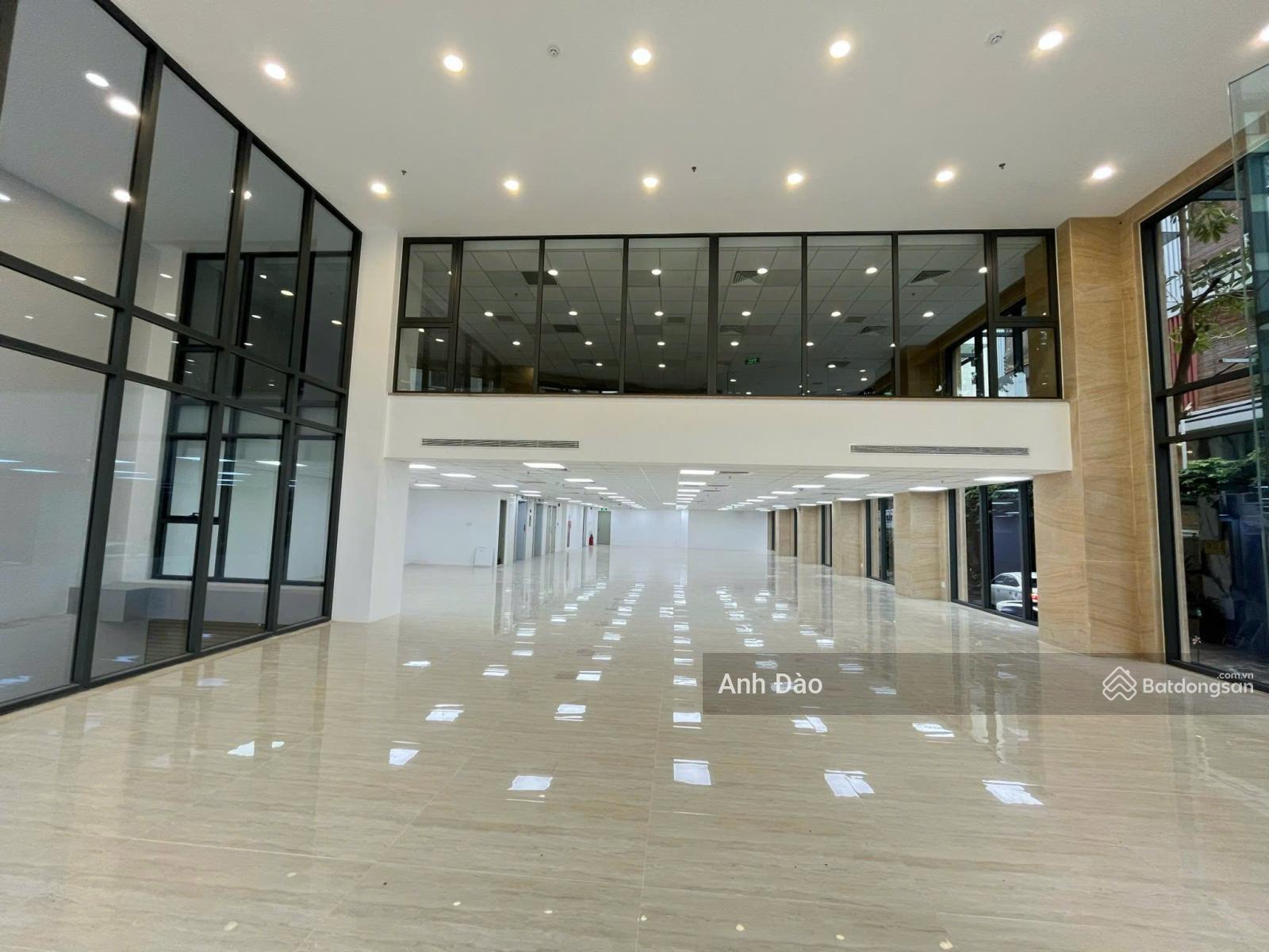 CHÍNH CHỦ CHO THUÊ TÒA NHÀ MỚI XÂY MẶT TIỀN TRẦN HƯNG ĐẠO QUẬN 5 CHÍNH CHỦ CHO THUÊ TÒA NHÀ MỚI XÂY MẶT TIỀN TRẦN HƯNG ĐẠO QUẬN 5