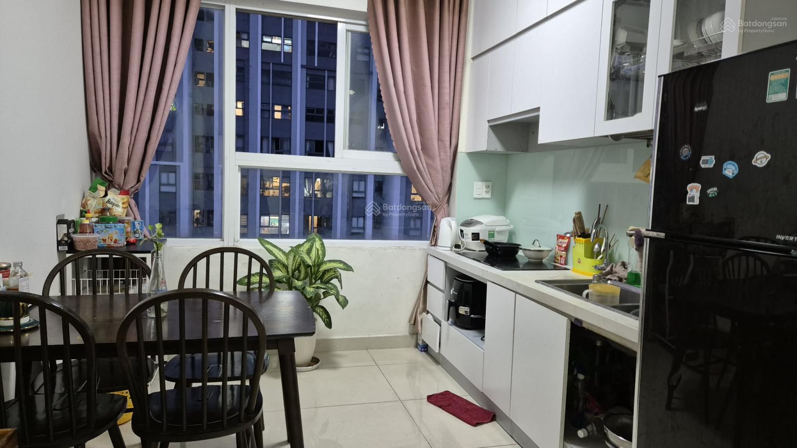 Bán nhanh Citi Soho tầng cao Block B. Giá bán 2 tỷ 950. Đầy đủ nội thất