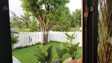 Bán biệt thự sân vườn ven sông cách Bệnh Viện Quốc Tế Hạnh Phúc chỉ 500m, giá nhỉnh 80tr/m2
