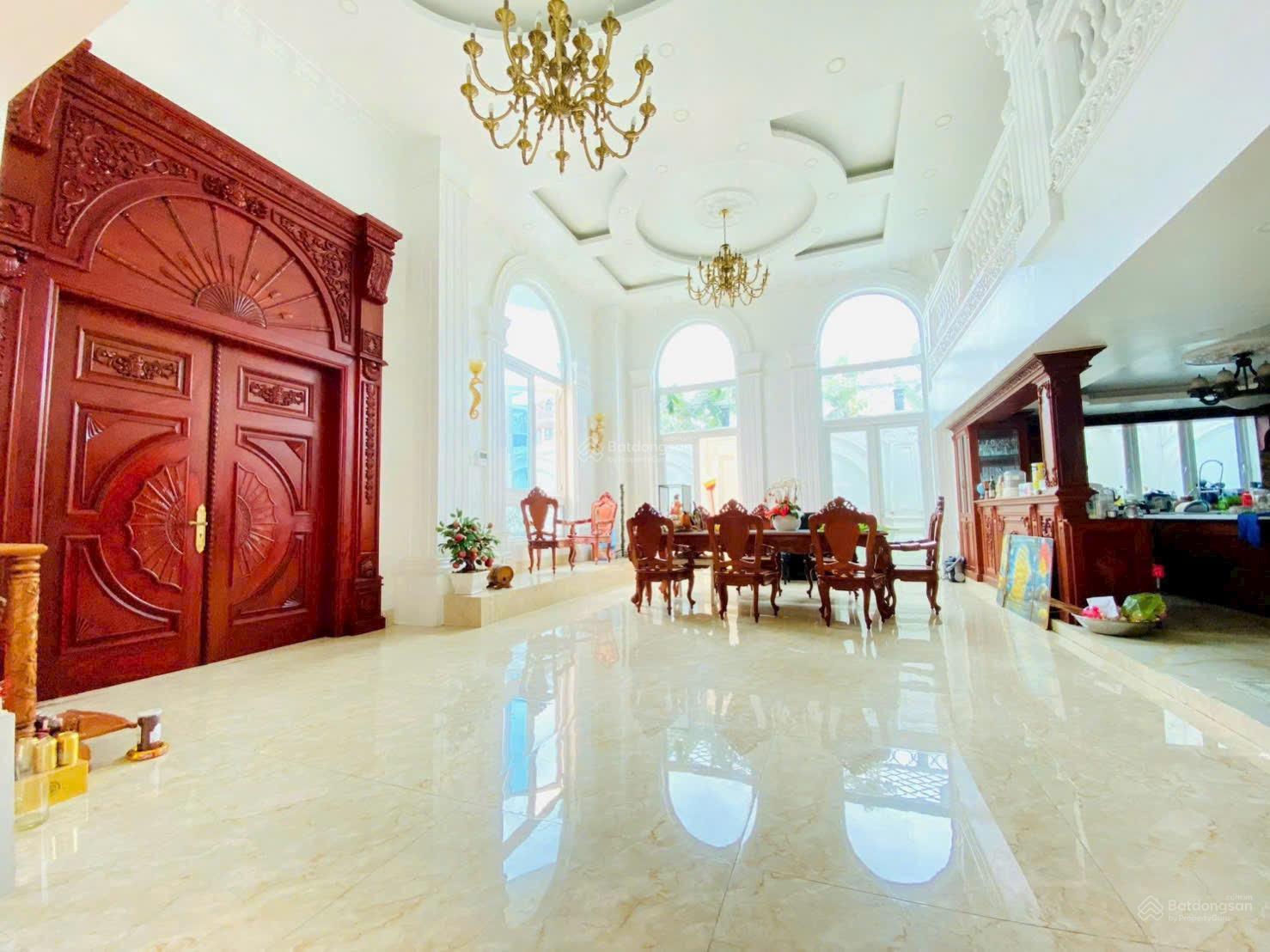 Bán Biệt Thự KDC Huy Hoàng Thạnh Mỹ Lợi DT 319m2 - Giá 135 tỷ sổ cá nhân- LH Quỳnh Nhi