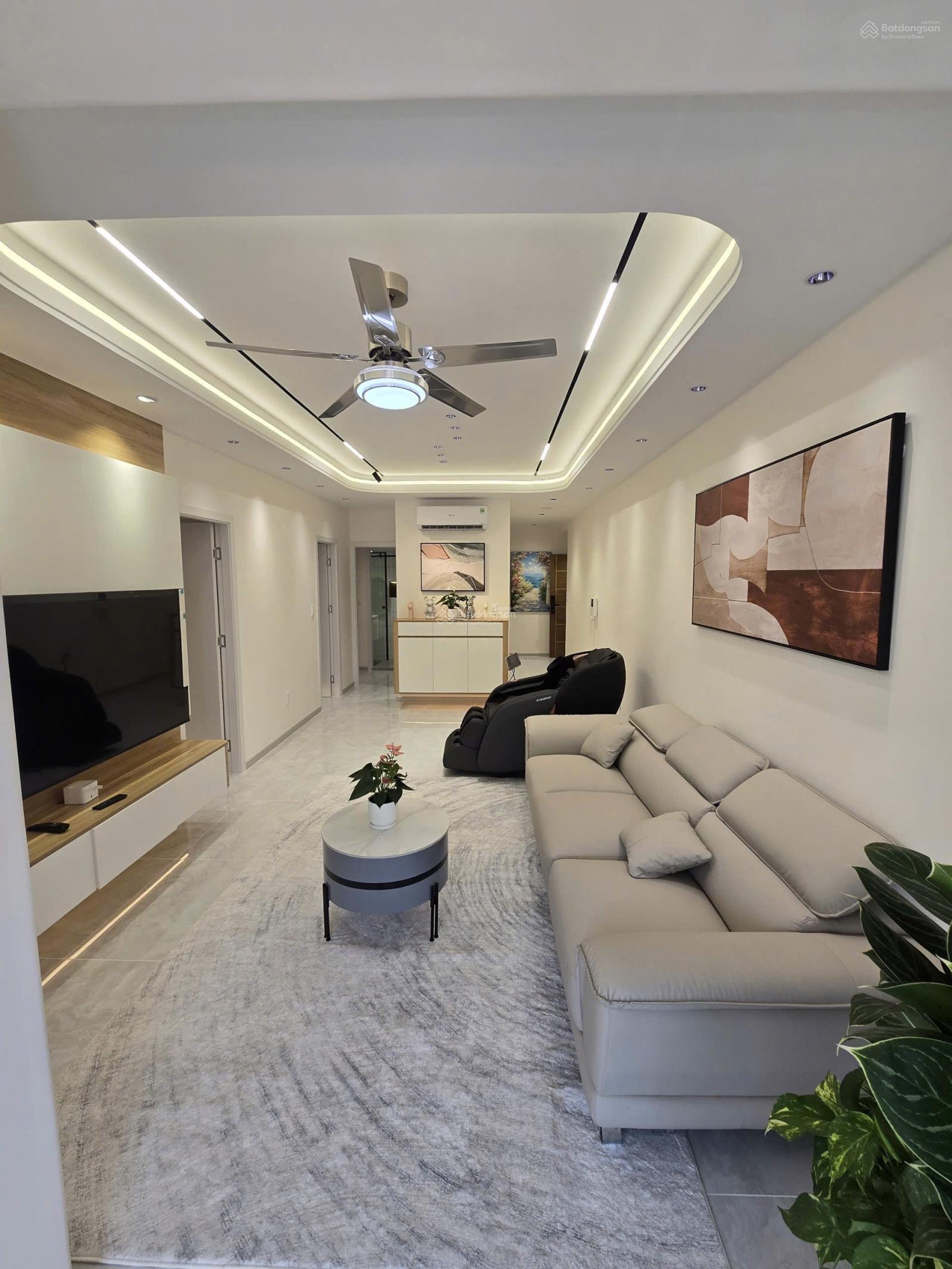 Cần bán gấp sân vườn Sky3,PMH,Q7, 98m + 500m sân chung, 3PN, 2WC, 9.8ty, nhà đẹp lung linh, an ninh Cần bán gấp sân vườn Sky3,PMH,Q7, 98m + 500m sân chung, 3PN, 2WC, 9.8ty, nhà đẹp lung linh, an ninh