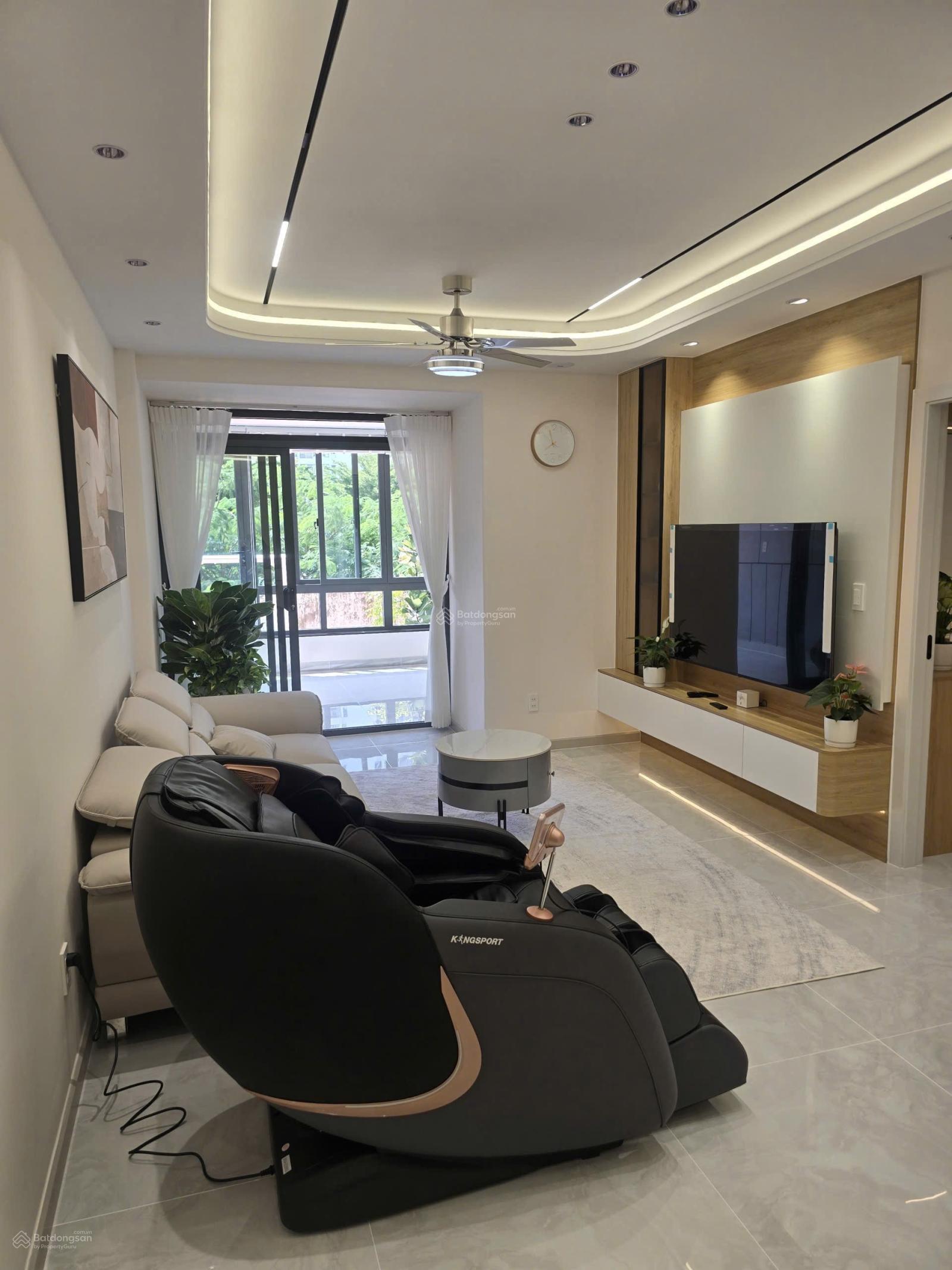 Cần bán gấp sân vườn Sky3,PMH,Q7, 98m + 500m sân chung, 3PN, 2WC, 9.8ty, nhà đẹp lung linh, an ninh Cần bán gấp sân vườn Sky3,PMH,Q7, 98m + 500m sân chung, 3PN, 2WC, 9.8ty, nhà đẹp lung linh, an ninh