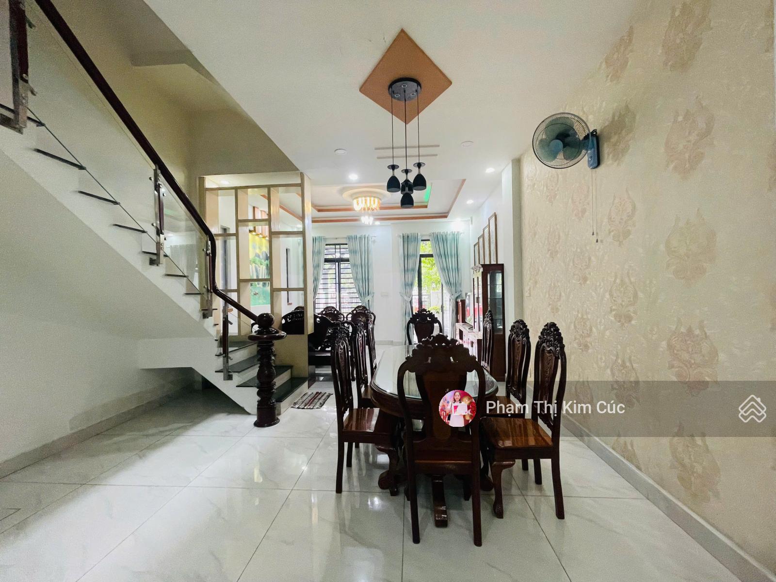 Nhà phố full nội thất sẵn giá 26 triệu 4PN - 5WC view trực diện công viên xanh. Giá rẻ vào ở ngay