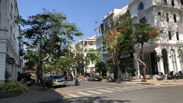 Bán gấp nhà phố khu Hưng Phước, Phú Mỹ Hưng, Quận 7, có thang máy, giá: 31,5 tỷ, SH. 0902 949 ***