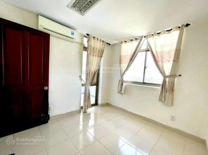 Cho thuê căn hộ chung cư Screc Tower, Quận 3, 98m2, 3PN 2WC, NTCB giá 16tr Lh 0933 481 ***